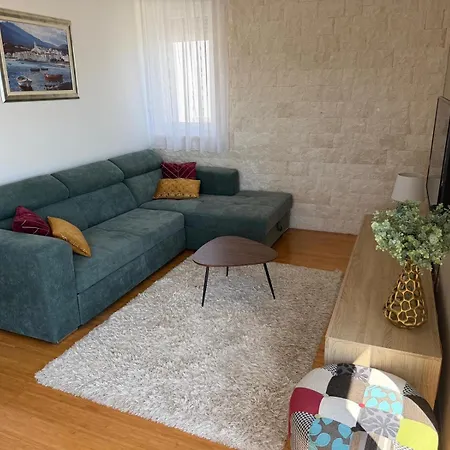 Atlantis Apartment *