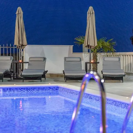 Atlantis Apartment