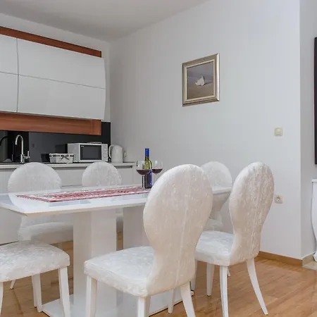 Atlantis Appartement *